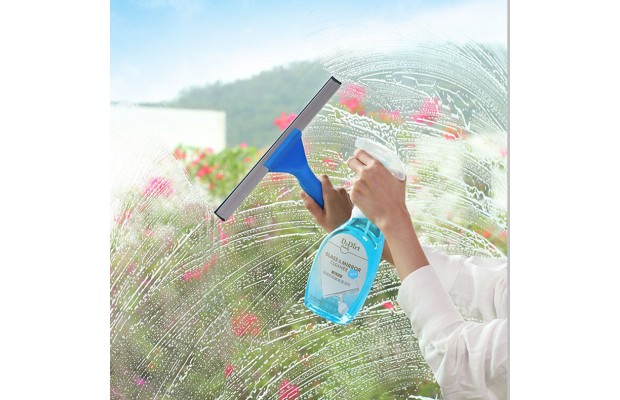 擦玻璃用這個清潔工具，既省心又省力！
